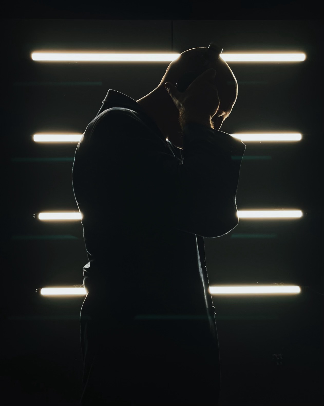 Silhouette portrait of Jim Morris